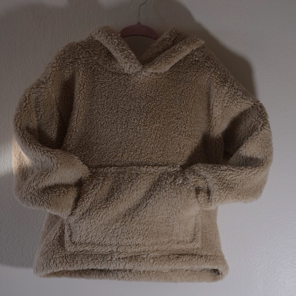 Girls Bear eared sweat suit / fashion nova / gently used